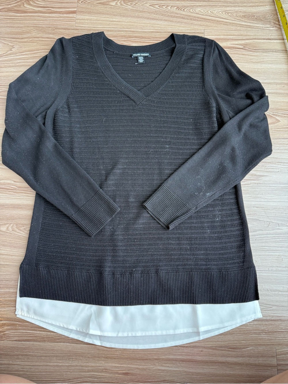 Hilary Radley Black Textured Ribbed Crewneck Sweater - Medium